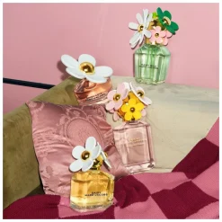 Marc Jacobs Daisy Eau So Fresh Eau de Toilette Spray 75ml Gift Set