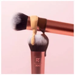 Real Techniques Expert Face Brush
