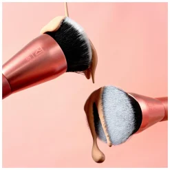 Real Techniques Glow Round Base Brush