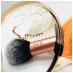 Real Techniques Powder Brush